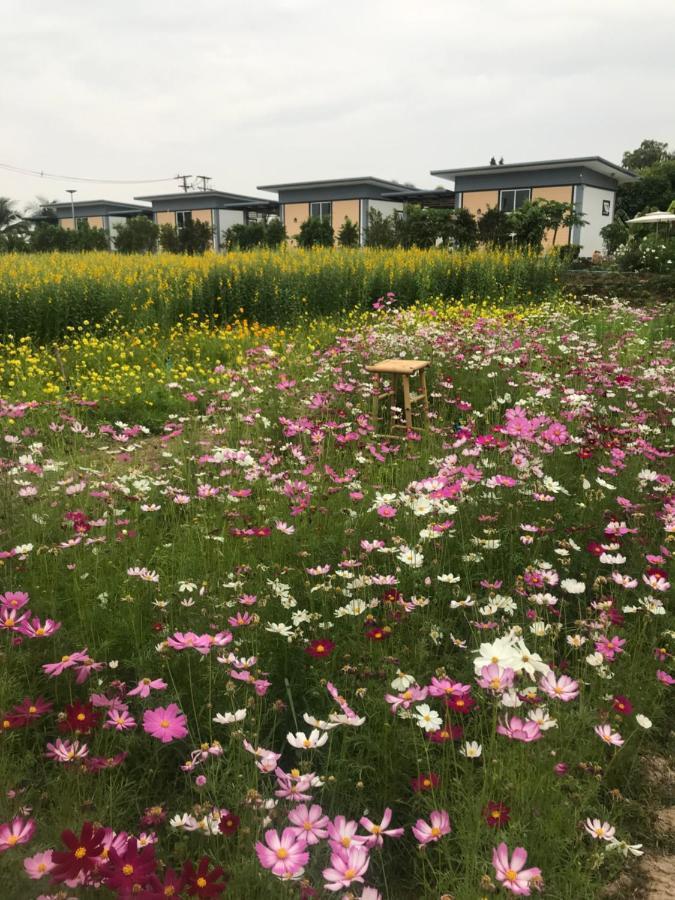 Ok Farm Resort Det Udom Exterior foto